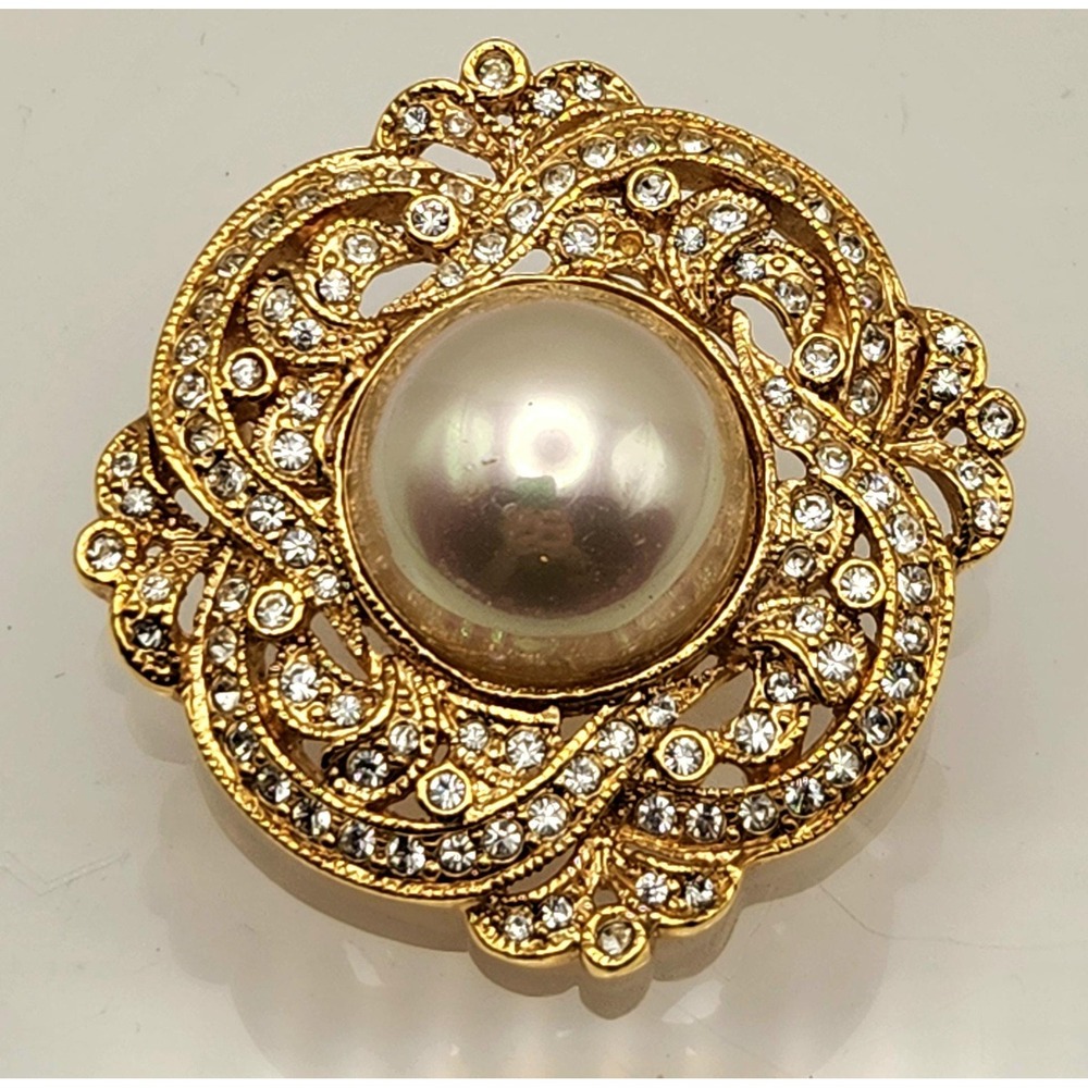 Roman Victorian Style Faux Pearl Rhinestone Gold Tone Filigree Brooch Pin